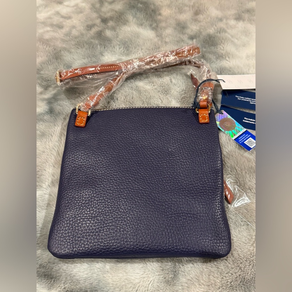 Dooney & Bourke Penn State Nittany Lions Navy Crossbody Bag with Dust Bag NEW - Picture 9 of 15
